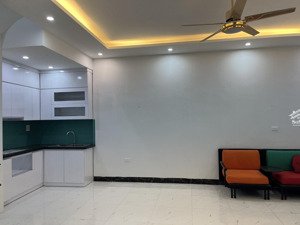 nhà giáp nhị # đầu phố trương định # một nhà ra mặt phố # 5m ra mặt phố * 36m2 - 4tầng