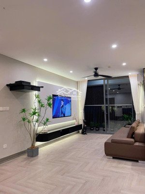 bán căn hộ đẹp nhất tòa n03 - t6 ngđ dt: 125m2 3pn2vs, tầng trung, full đồ đẹp, giá hợp lý