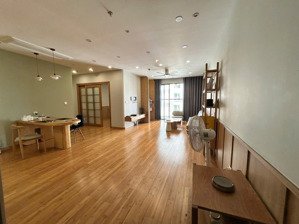 nhà đẹp giá rẻ hàng xóm ngoại giao đoàn dt: 72m2 2pn 2vs - full nội thất - tầng trung - giá rẻ