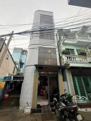 bán nhà 4x12m nở hậu 5m4, 4 lầu 5pn 6wc, trần hưng đạo p7 q5 giá 9,4 tỷ