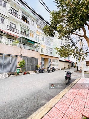 bán nhà đường thông ngay tx22, q12 gần chợ minh phát