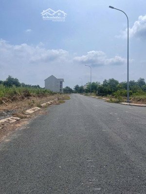 bán đất nền biệt thự nguyễn văn tạo, xã long thới nhà bè dt 210m2 giá 23,5tr/m2