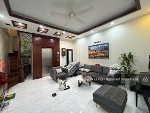 bán căn nhà tại ngã tư thái hà - chùa bộc, 48m2*6t thang máy, nhà dân xây 10m ra oto, sổ chính chủ