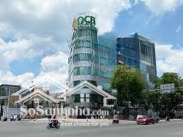 khan hiếm: 2mt cao đức lân, quận 2. dt: 10m x 21m. cn: 210m2. kc: cấp 4. giá chỉ: 52 tỷ