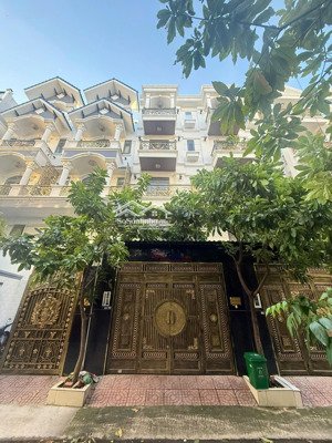 nhà phố thiết kế hiện đại tại kdc lộc vừng, hiệp bình phước,nhà 4 tầng siêu đẹp, giá chỉ 9tỷ5