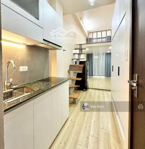 cầu giấy, nhà 7 tầng siêu hot, thang máy xịn, 20 phòng full nội thất, doanh thu 130 triệu/tháng