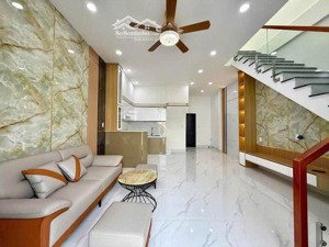 siêu phẩm hxh lê đức thọ p17 gò vấp diện tích khủng 93m ngang 5,7m giá 8,3 tỷ