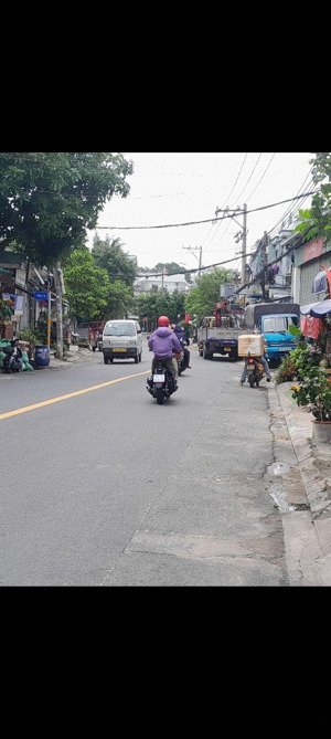 bán nhà 3 tầng 78m2 hẻm xe hơi đường phú châu phường tam bình thủ đức-tphcm giá chỉ 7,3 tỷ.