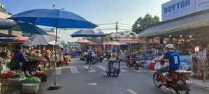 bán nhà lầu hoàn công đẹp xây dựng kiên cố giá tốt..