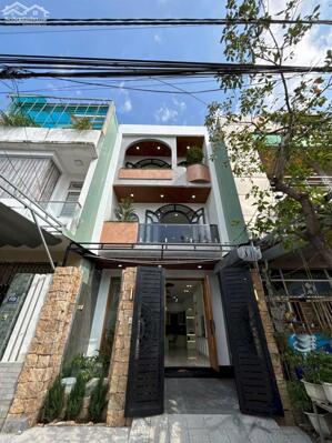  NHÀ ĐẸP 1 TRỆT 2 LẦU, FULL NỘI THẤT – SỔ RIÊNG SANG TÊN NGAY