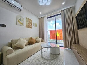 cho thuê căn hộ 2 ngủ full đồ diện tích sử dụng 74m2, tầm view thoáng đãng tại sentosa sky park