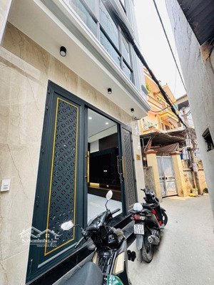 chính chủ nhờ bán nhà mậu lương, hà đông. 38m2, 5 tầng thang máy, mt 4.8m, lô góc 3 mặt thoáng