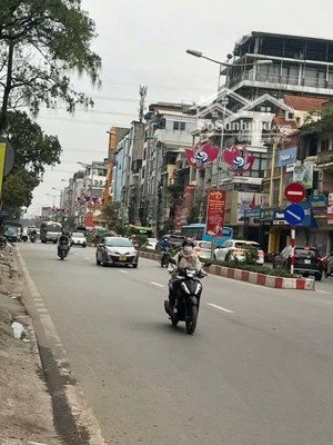 bán nhà 3 tầng*64.5m2 mặt phố vạn phúc, kinh doanh đỉnh, giá nhỉnh 25 tỷ, sổ đỏ pháp lý