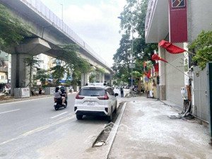 bán nhà mặt phố yên lãng thái thịnh 88m lô góc 2 mặt tiền 1 mặt phố 1 mặt ngõ ô tô. bán 41 tỷ