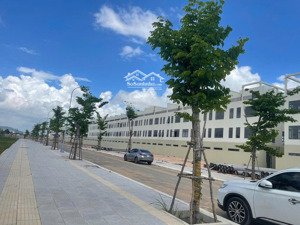 gía 2tỷ2 chiết khấu còn 1tỷ9 cho lô đất nền thổ cư ngay tại khu đô thị ven sông hà thanh quy nhơn