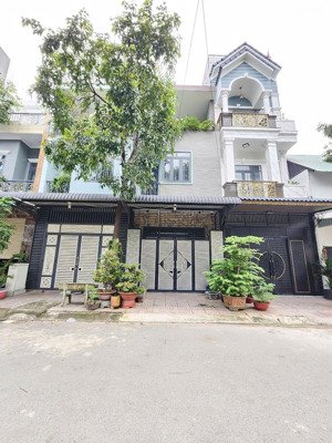 bán nhà 1t2l 4.5x16m hoàn công, đường số 6 kdc thanh bình p.bình hòa gần vsip1