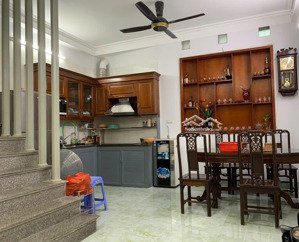 bán nhà riêng tại ngọc thụy, 6 tỷ, 42m2, 4pn, 4wc, giá ưu đãi