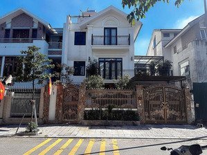 chỉ 40tỷ có ngay biệt thự làng việt kiều châu âu - mỗ lao - hoàn thiện cực đẹp