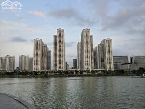 Bán gấp căn hộ chung cư Khu đô thị thành phố giao lưu – Phạm Văn Đồng – DT 74m2.