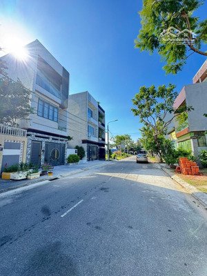 bán lô đất đường 7m5 đa mặn đông 2 kẹp cống thoáng- 90m2 giá 7,1 tỷ tl