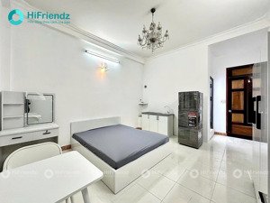 siêu phẩm studio mới xây full nội thất cửa sổ lớn ngay sát cầu nguyễn tri phương - hàng cực ngon