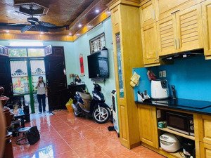 bán nhà ngõ 9 đào tấn ba đình lô góc ô tô vào nhà, kinh doanh gần phố 40m2 6 tầng mt 4,1m. 13,5 tỷ