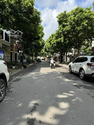 độc nhất! bán nhà phân lô phố hoàng ngân, ô tô tránh, vỉa hè, view thoáng, kd, 66m2*5t, 25 tỷ