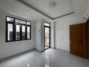 siêu phẩm lê quang định, gần chợ bà chiểu - 50m2 - ngang 4m - hẻm oto - nhỉnh 9 tỷ