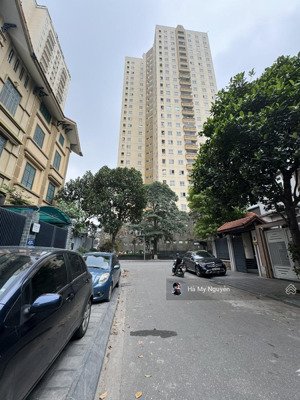 cho thuê nhà vũ phạm hàm - cầu giấy: 100m2 - 4 tầng, ngay chân đế chung cư, kinh doanh tốt, 32tr/th