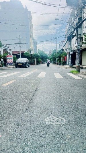 mặt tiền đường 12m khu sầm uất tân hương 81m nhà 3 tầng 4pn chỉ 12 tl