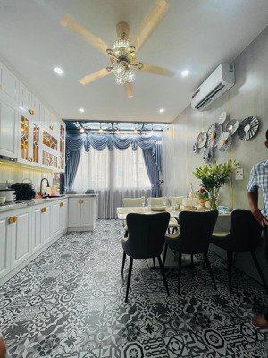 siêu nét sát trung tâm bệnh viện lớn trường học ah