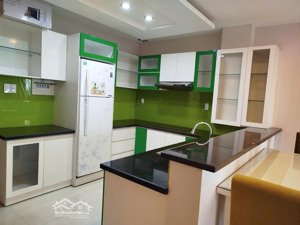 chính chủ cho thuê căn hộ gold star towerdt 81m2, 2 ngủ, 2 vs, full nội thất, vào ở ngay, 6tr/th