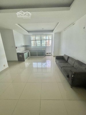 cho thuê căn hộ 2pn- góc - trống nhà mới sơn - cc bellezaq7- dt 70m2- giá 8 triệu