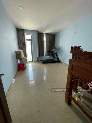 hẻm xe hơi tân sơn nhì 4.3x14.1m 1.5 lầu 7.49 tỷ