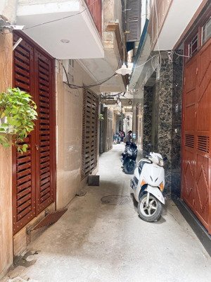 nhà lô góc, phố minh khai. giá 2.05 tỷ