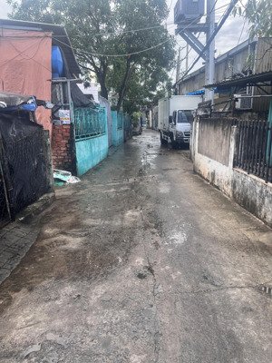 kẹt tiền bán gấp hẻm xe tải nguyễn văn tạo 28tr/m2