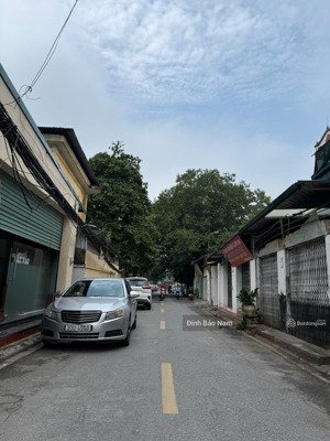 mặt phố long biên - 202m mt gần 6m - đường ô tô tránh kinh doanh - chủ dân gốc thiện chí bán