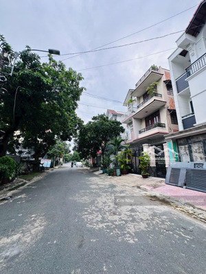 bán nhà 3 tầng kiên cố - đường xe hơi quay đầu thoải mái - kdc đồng bộ dân trí cao - ngang 4m