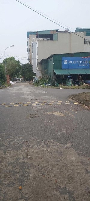 khu b yên nghĩa 50m đất mt 5m giá nhỉnh 11 tỷ xíu hà đông hà nội.