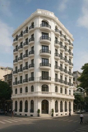 có thể gom 400m2, bán mặt phố huế, đoàn trần nghiệp: 660tr/m2, 190m2, nhà 9 tầng. vị trí cực vip