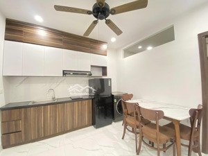 cho thuê ccmn đẹp rẻ 1pk 1pn ô tô đỗ full đồ tại ngõ 98 thái hà