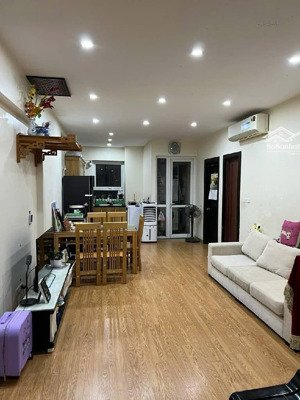 bán nhà kim giang..8 tầng thang máy .2 mặt tiền rộng thênh thang 52m .14,8 tỷ