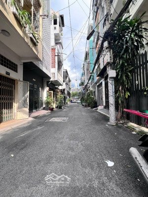 gấp nhà hẻm nhựa vườn lài 7m thông 4x13 3 tầng sân thượng mới cách mt 10m giá 6.6 tỷ lh 