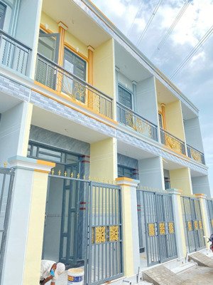 duy nhất căn nhà 1 lầu chỉ 980 triệu lê văn lương nd lh: 