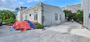 cần bán lô đất 4 mặt tiền đường mỹ thị - ngũ hành sơn - đà nẵng. 180m2