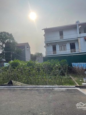 lô đất đẹp giá tốt đường thông tứ phía