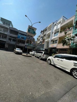 hẻm nội bộ rộng 30m đường thành thái p12, q10, dt 4,2x17m, 3 lầu, giá chỉ 20 tỷ