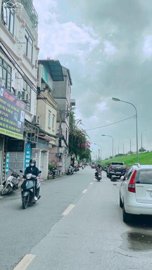 mặt phố Lâm Du ô tô tránh đỗ Kinh doanh 31m 6T 15 tỷ gara ô tô thang máy