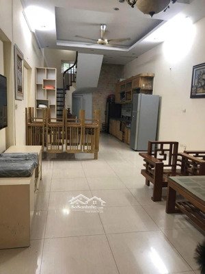 long biên - nhà đẹp - 50m2 chưa đến 140tr/m - đầu ngõ tư đình - thông sang bát khối - ôtô đỗ cổng