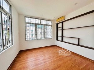 hoàng mai bán nhà phố đai từ nhà đẹp ở ngay